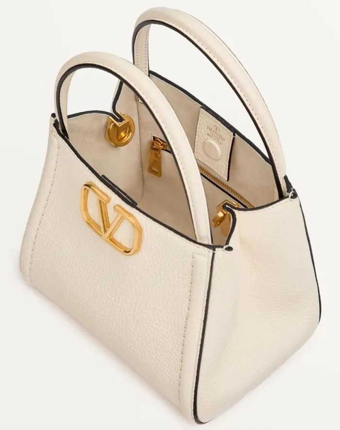 Valentino Top Handle Bags Woman Valentino Garavani Alltime Small Handbag In Grainy Calfskin For Woman In Rose Cannelle Rose Cannelle Valentino Top Handle Bags Woman Valentino Garavani Alltime Small Handbag In Grainy Calfskin For Woman In Rose Cannelle Rose Cannelle