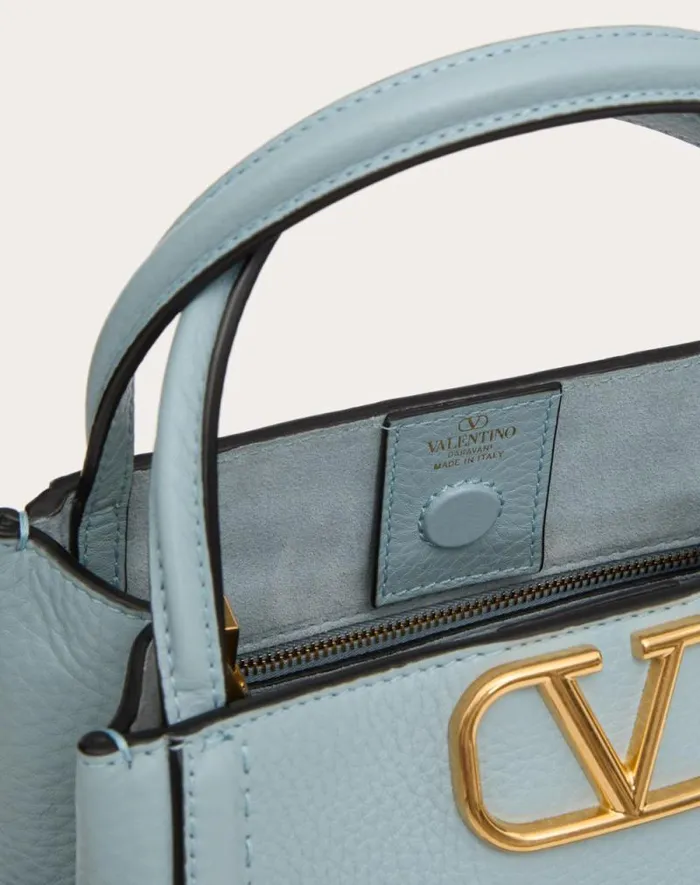 Valentino Top Handle Bags Woman Valentino Garavani Alltime Small Handbag In Grainy Calfskin For Woman In Rose Cannelle Rose Cannelle Valentino Top Handle Bags Woman Valentino Garavani Alltime Small Handbag In Grainy Calfskin For Woman In Rose Cannelle Rose Cannelle