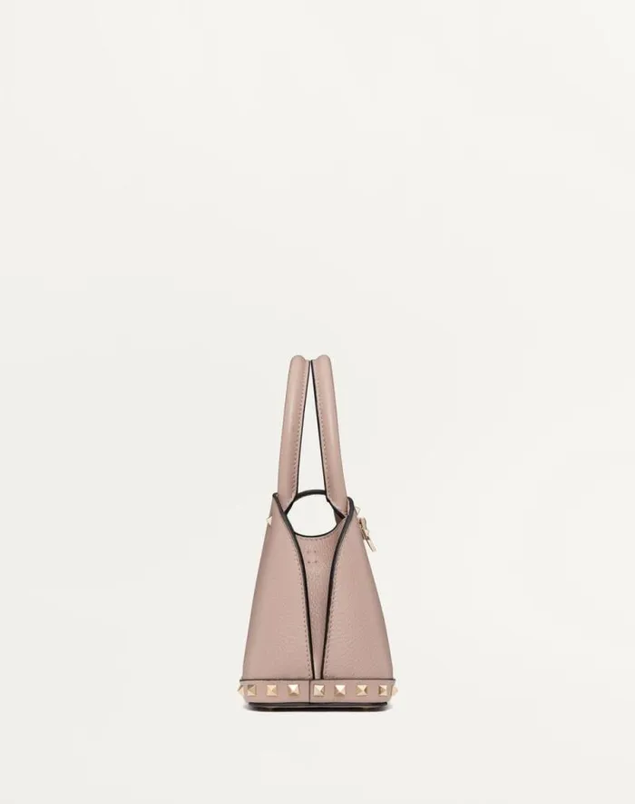 Valentino Top Handle Bags Woman Valentino Garavani Rockstud Small Handbag In Grainy Calfskin For Woman In Poudre Poudre Valentino Top Handle Bags Woman Valentino Garavani Rockstud Small Handbag In Grainy Calfskin For Woman In Poudre Poudre