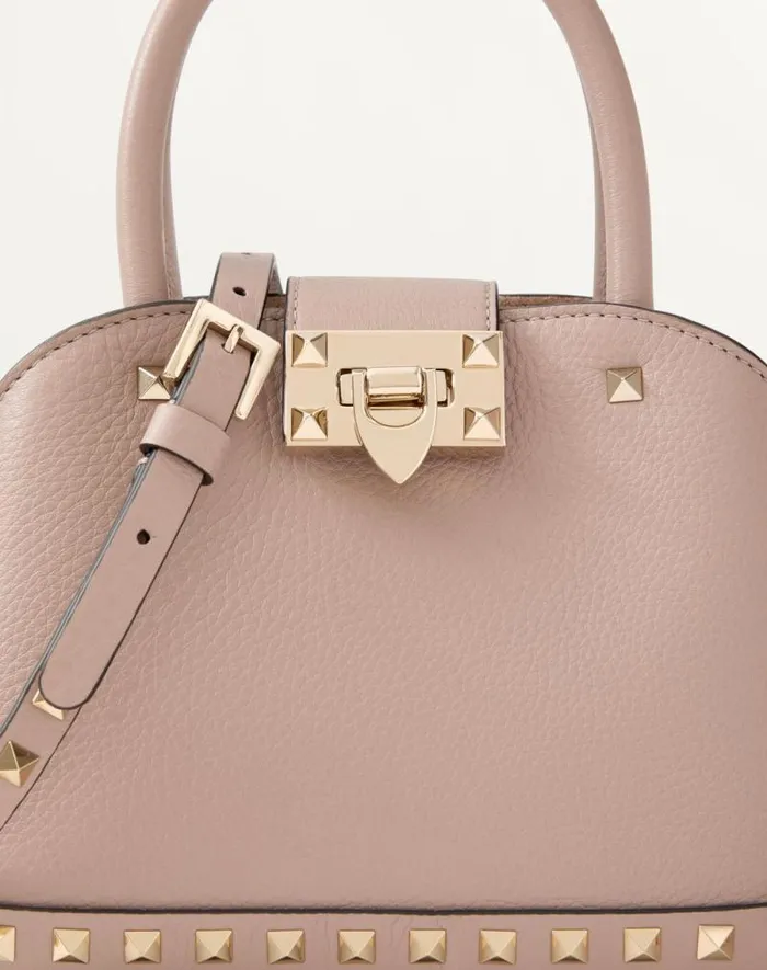 Valentino Top Handle Bags Woman Valentino Garavani Rockstud Small Handbag In Grainy Calfskin For Woman In Poudre Poudre Valentino Top Handle Bags Woman Valentino Garavani Rockstud Small Handbag In Grainy Calfskin For Woman In Poudre Poudre