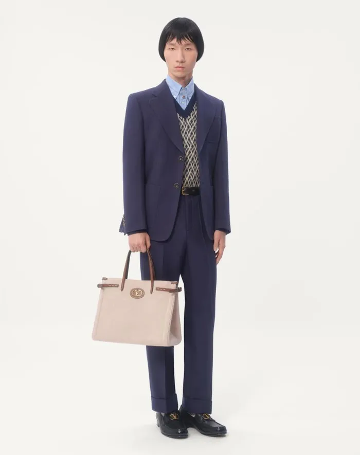 Valentino Totes Man Valentino Garavani Antibes Medium Canvas Shopping Bag For Man In Naturaltobaccoteak Brown Naturaltobaccoteak Brown Valentino Totes Man Valentino Garavani Antibes Medium Canvas Shopping Bag For Man In Naturaltobaccoteak Brown Naturaltobaccoteak Brown