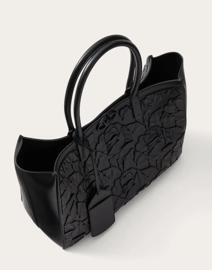Valentino Totes Woman Medium Tote Bag Vlogo Locker Leather Tote With Embroidered Roses For Woman In Black Black Valentino Totes Woman Medium Tote Bag Vlogo Locker Leather Tote With Embroidered Roses For Woman In Black Black