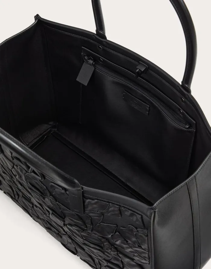 Valentino Totes Woman Medium Tote Bag Vlogo Locker Leather Tote With Embroidered Roses For Woman In Black Black Valentino Totes Woman Medium Tote Bag Vlogo Locker Leather Tote With Embroidered Roses For Woman In Black Black