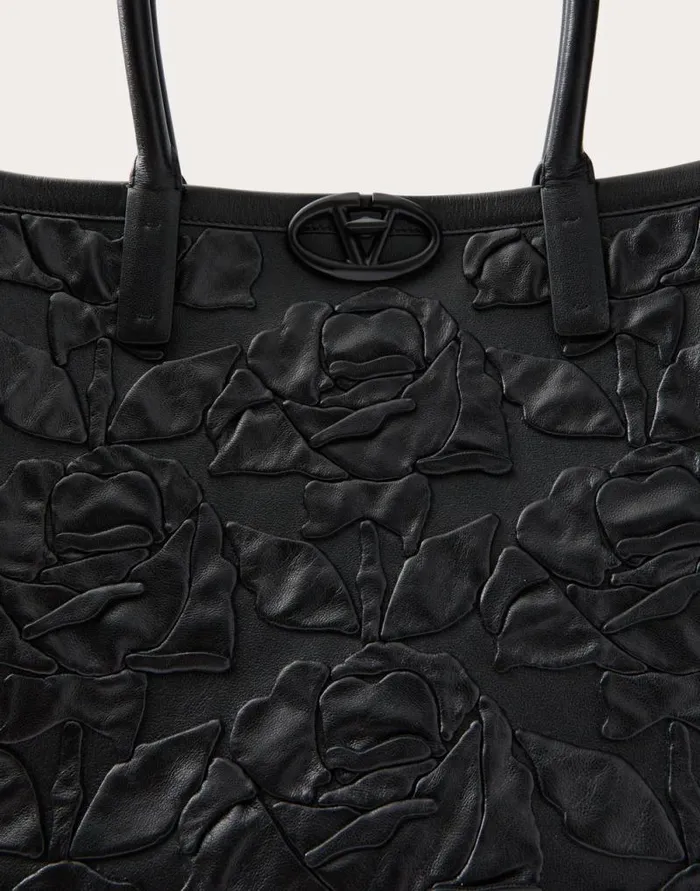 Valentino Totes Woman Medium Tote Bag Vlogo Locker Leather Tote With Embroidered Roses For Woman In Black Black Valentino Totes Woman Medium Tote Bag Vlogo Locker Leather Tote With Embroidered Roses For Woman In Black Black