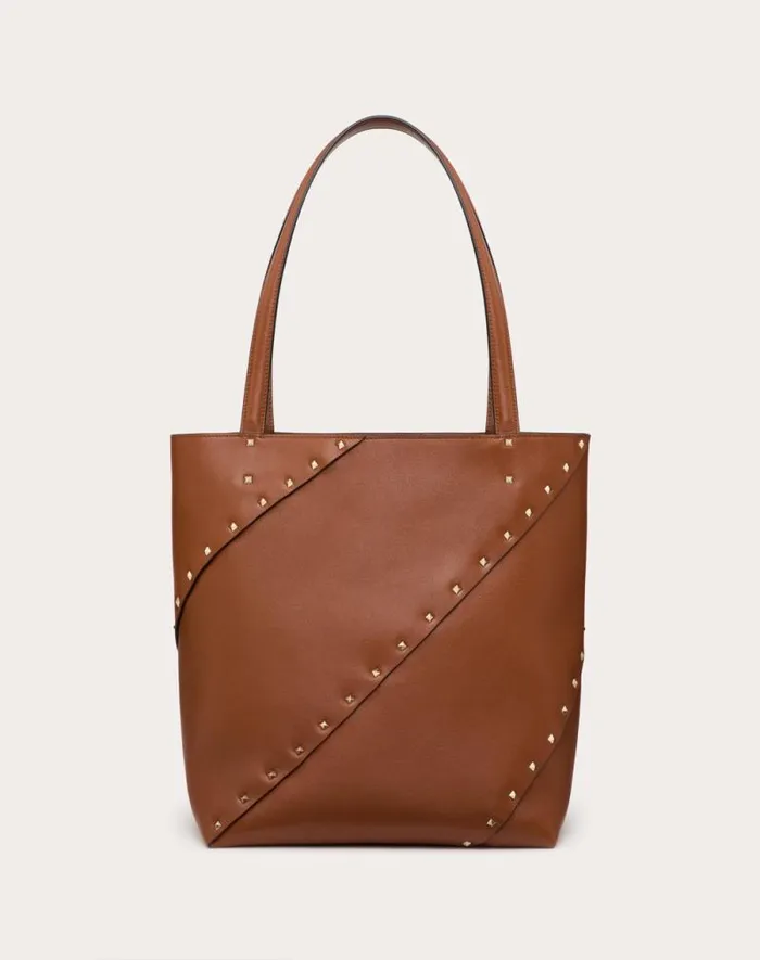 Valentino Totes Woman Valentino Garavani Valentino Garavani Rockstud Wispy Shopping Bag In Calfskin For Woman In Tobacco Tobacco Valentino Totes Woman Valentino Garavani Valentino Garavani Rockstud Wispy Shopping Bag In Calfskin For Woman In Tobacco Tobacco