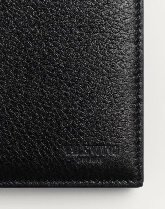 Valentino Wallets And Small Leather Goods Man Rockstud Wallet In Grainy Calfskin For Man In Black Black Valentino Wallets And Small Leather Goods Man Rockstud Wallet In Grainy Calfskin For Man In Black Black