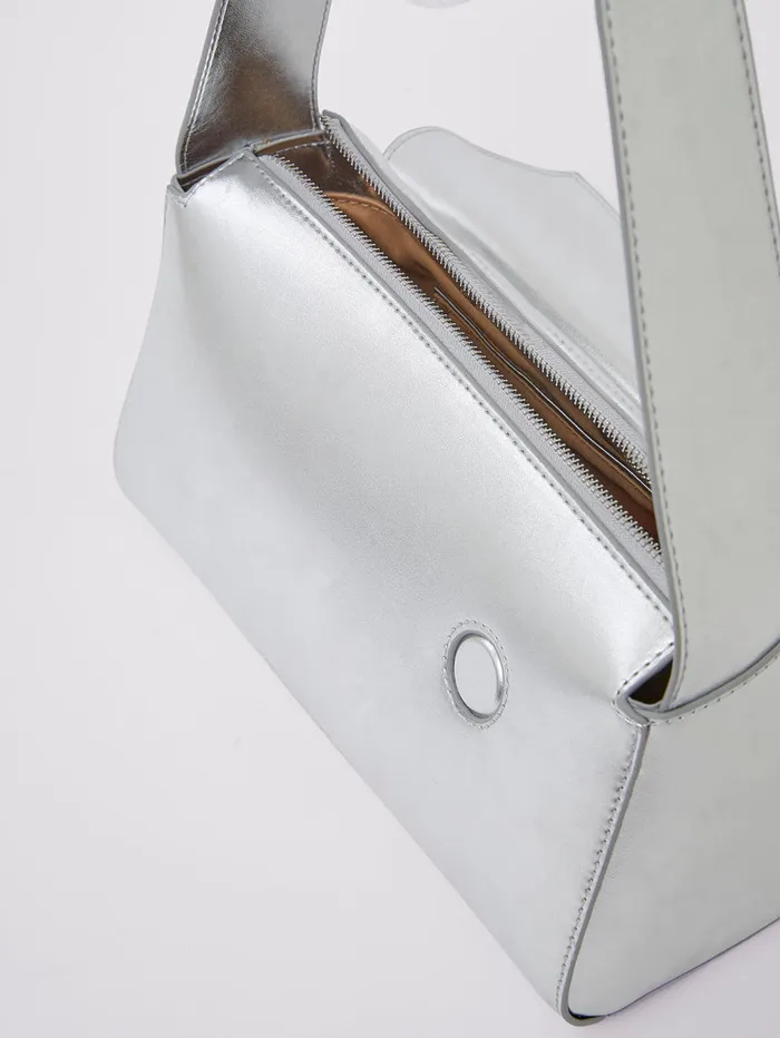 Woman Bags and Purses French Connection Jeenaa X Metallic Envelope Bag High Shine Silver Woman Bags and Purses French Connection Jeenaa X Metallic Envelope Bag High Shine Silver