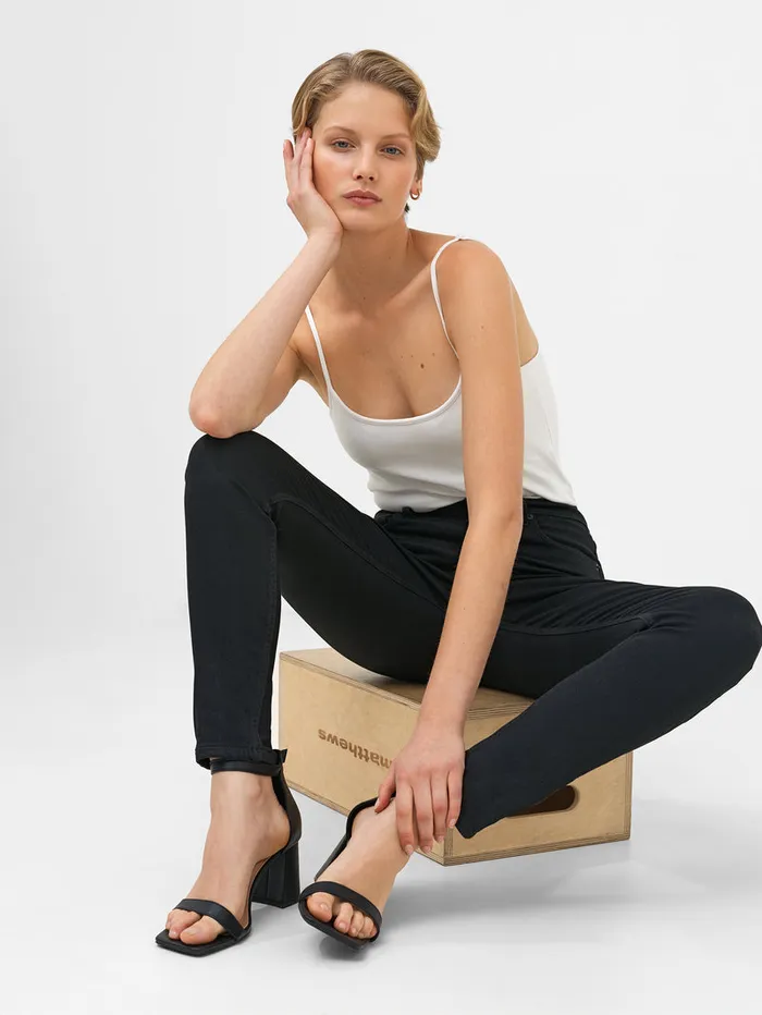 Woman Trousers French Connection Soft Stretch Denim High Rise Skinny Jeans 30 Inch Black Woman Trousers French Connection Soft Stretch Denim High Rise Skinny Jeans 30 Inch Black