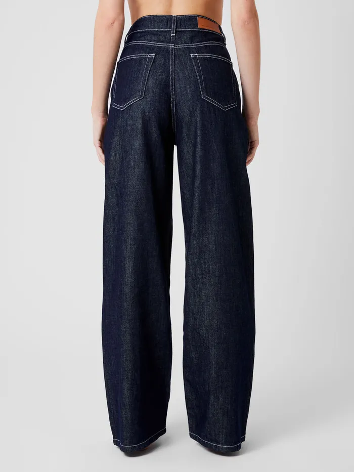 Woman Women039s Winter Outfits French Connection Finley Denim Wide Leg Jeans 32 Inch Clean Indigo Woman Women039s Winter Outfits French Connection Finley Denim Wide Leg Jeans 32 Inch Clean Indigo