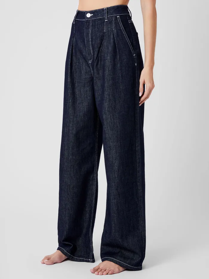 Woman Women039s Winter Outfits French Connection Finley Denim Wide Leg Jeans 32 Inch Clean Indigo Woman Women039s Winter Outfits French Connection Finley Denim Wide Leg Jeans 32 Inch Clean Indigo