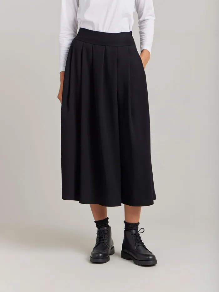 Women Agns B Skirts and Shorts Black Polyester Grand Hotel Skirt