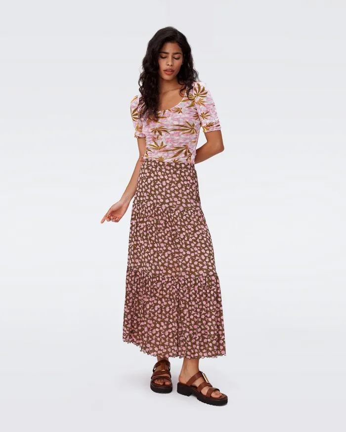 Women Austria Reversible Mesh Skirt Cannabis Pink And Rose Showers Khaki DVF Skirts Women Austria Reversible Mesh Skirt Cannabis Pink And Rose Showers Khaki DVF Skirts