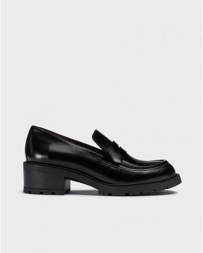 Women Black ECLIPSE Moccasin Wonders Loafers