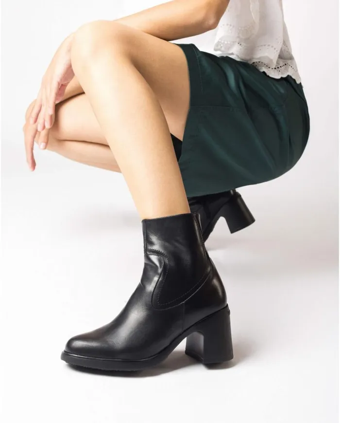 Women Black MINI Ankle Boot Wonders Ankle Boots