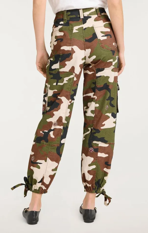 Women Love Camo Zola Pant Classicmulti Cinq Sept Pants
