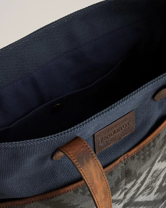 WomenMen DIAMOND DESERT WOOLLEATHER MARKET TOTE Blue Multi Pendleton Totes