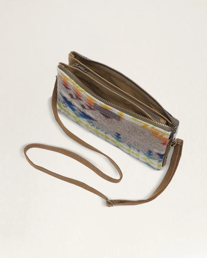 WomenMen HIGHLAND PEAK LARGE THREE POCKET KEEPER Tan Multi Pendleton Wallets and Handbags