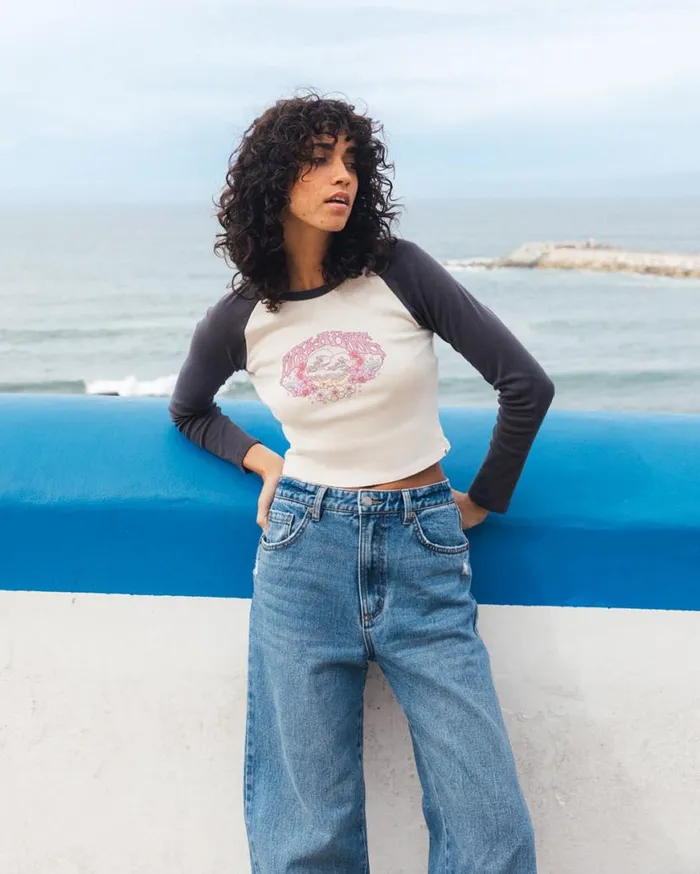 Womens Mystic Wave Long Sleeve Cropped Tshirt White Cap Billabong Graphic Tees and Tanks Womens Mystic Wave Long Sleeve Cropped Tshirt White Cap Billabong Graphic Tees and Tanks
