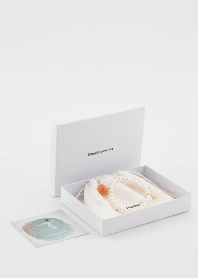 Womens Paul Smith Jewellery Pearl and Bio Resin Gold Vermeil Bracelet By Completedworks Womens Paul Smith Jewellery Pearl and Bio Resin Gold Vermeil Bracelet By Completedworks